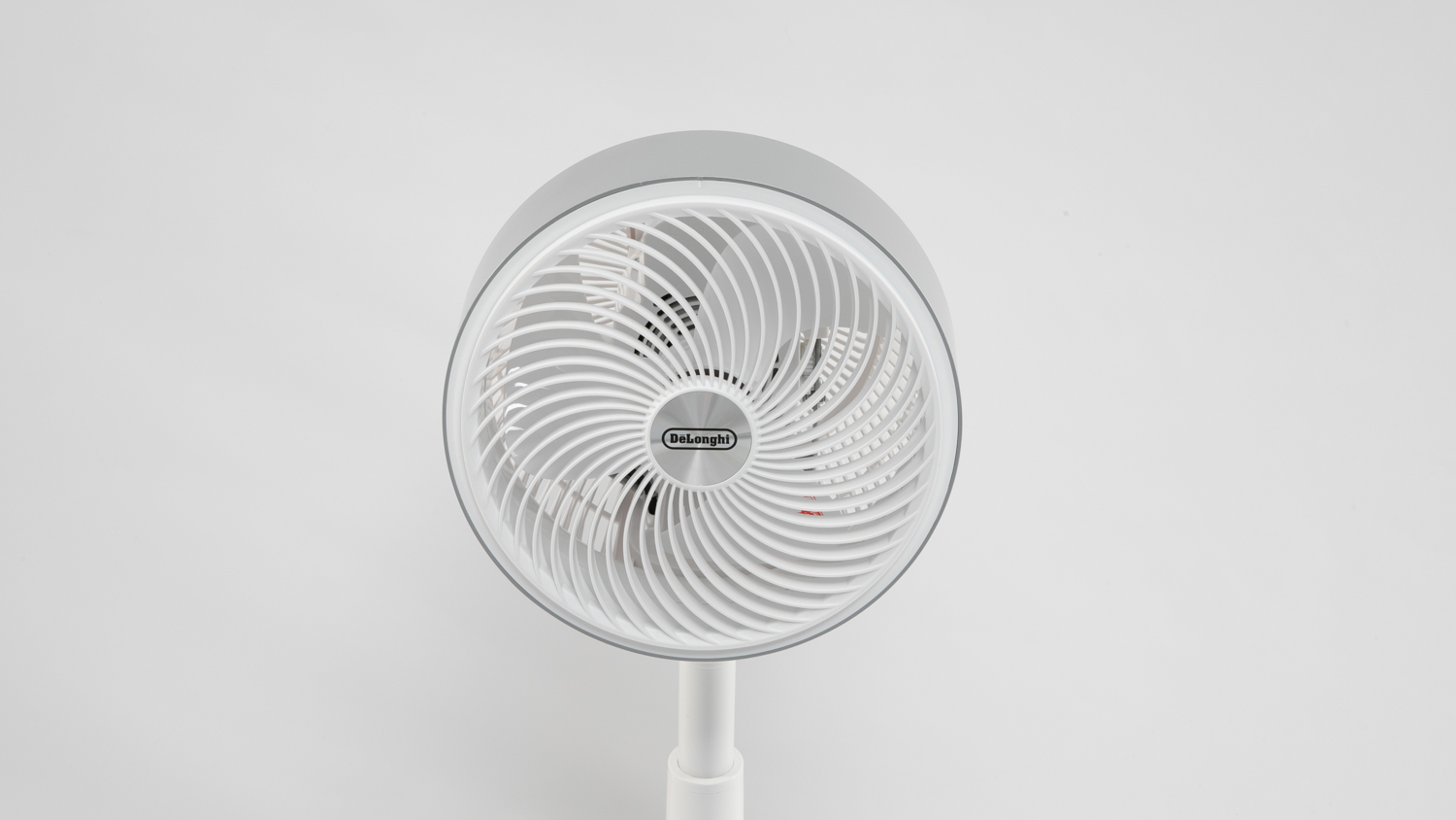 DeLonghi Air Circulator Fan with 3D Oscillation DEAPF20.WH