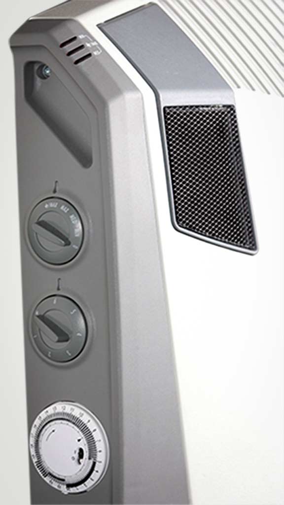 DeLonghi HCS2552FTS electric heater-close-up-view