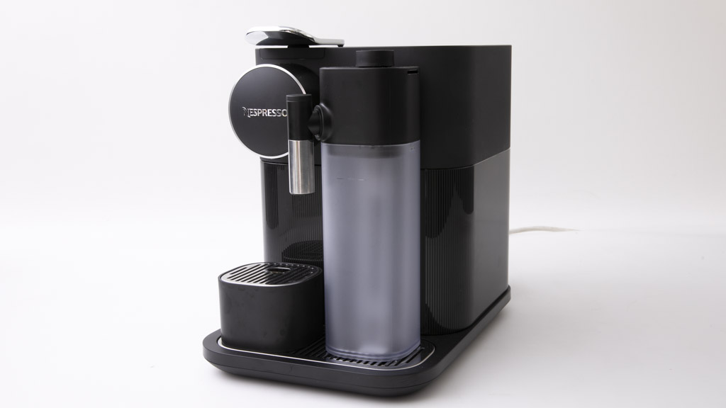 DeLonghi Nespresso Gran Latissima EN650.B Review | Home espresso coffee ...