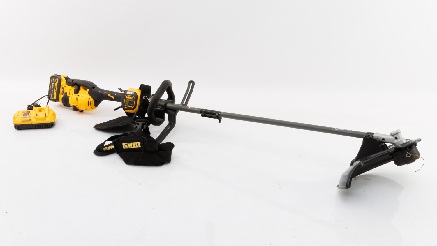 Dewalt 54V XR FLEXVOLT Split Boom with String Trimmer Attachment - 1 X 9Ah  (DCMAS5713X1)