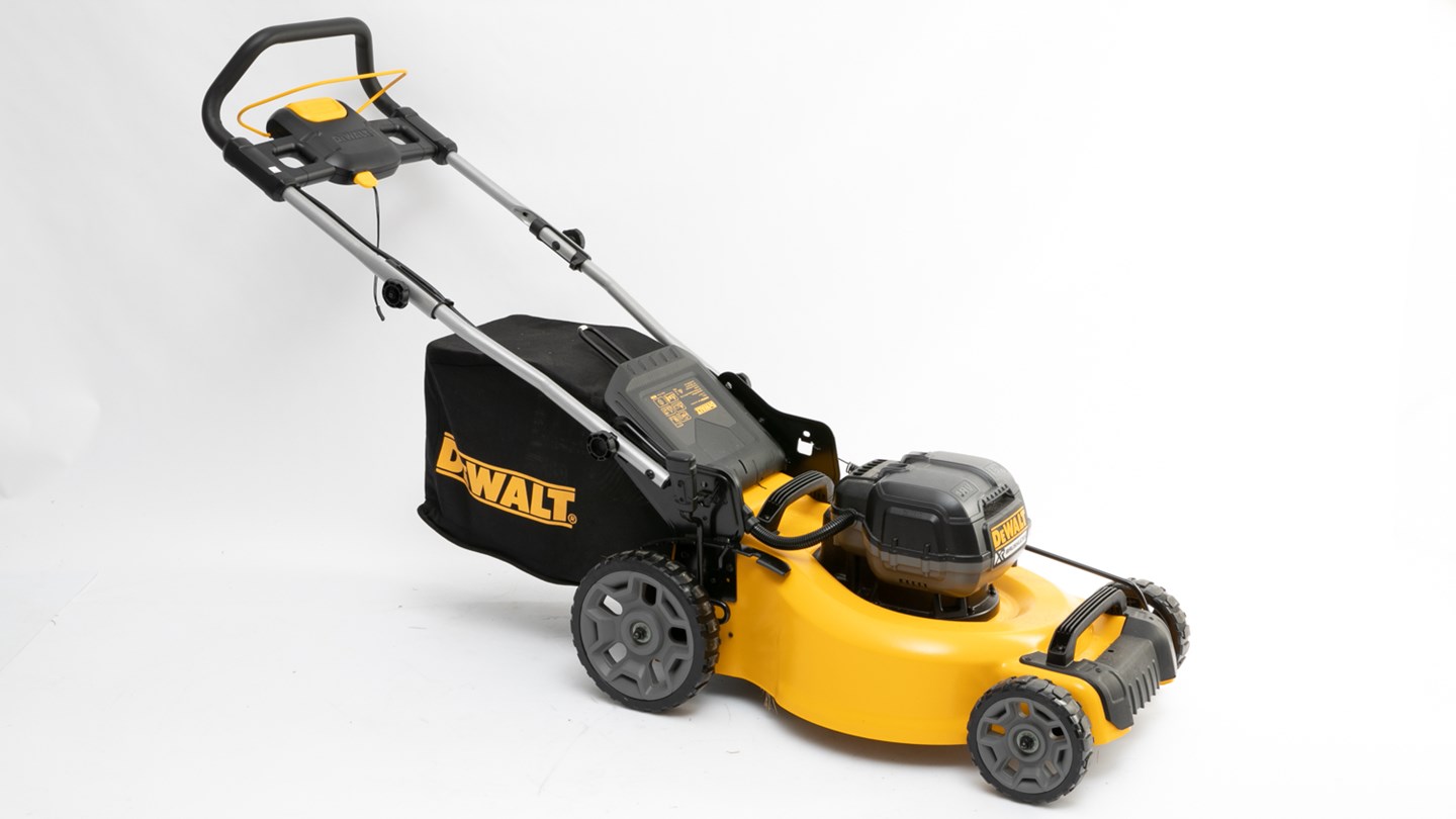 DeWalt DCMW564P2-XE Review | Battery lawnmower | CHOICE