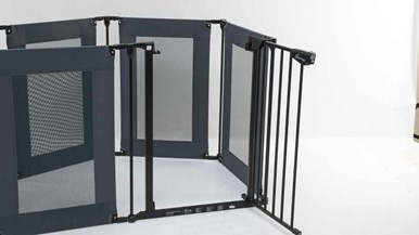 Dreambaby Brooklyn Converta Play-Pen Gate with mesh sides F2031