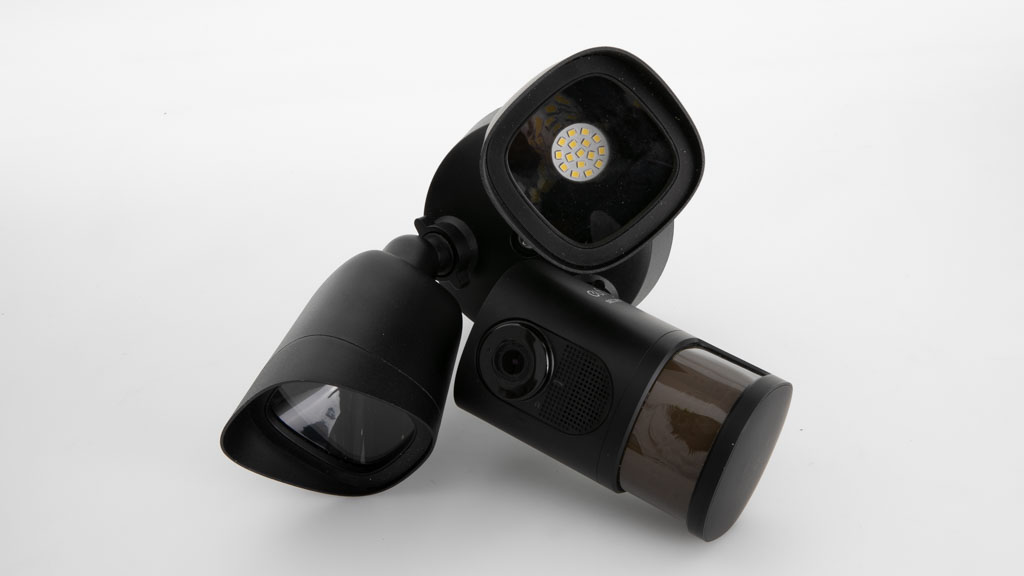 Eufy Floodlight Cam (T8420)