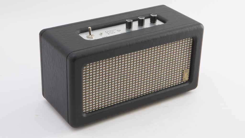 retro portable bluetooth speaker