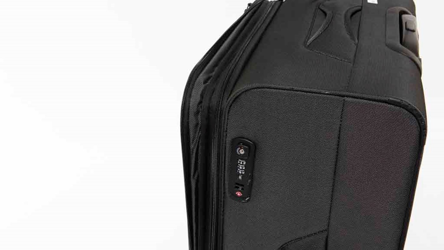 Flylite Pro-Lite 82cm Review | Luggage | CHOICE
