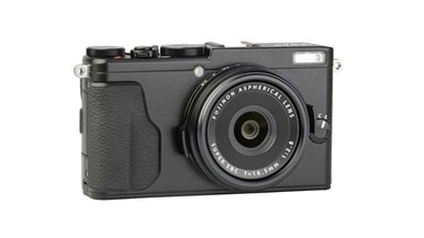 Fujifilm X70