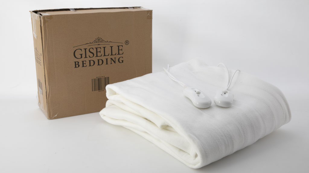 Giselle Bedding Heating Blanket EB-POLY-MC-Q carousel image