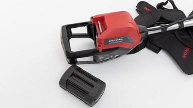 Honda HHT36 36AXB + 4AH Battery DP3640XAE + 36V Charger CV3680XA