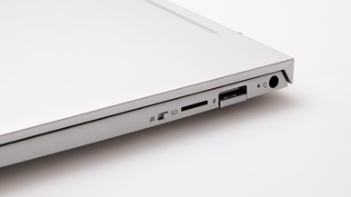 HP ENVY Laptop 13-aq1056TX