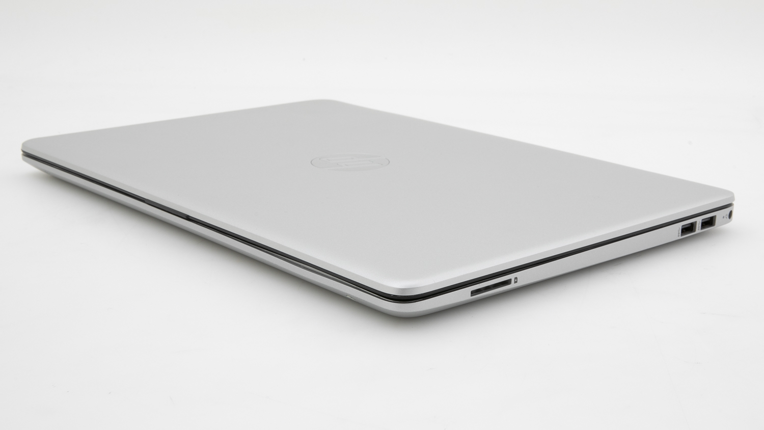 HP Laptop 15s-du3585TU