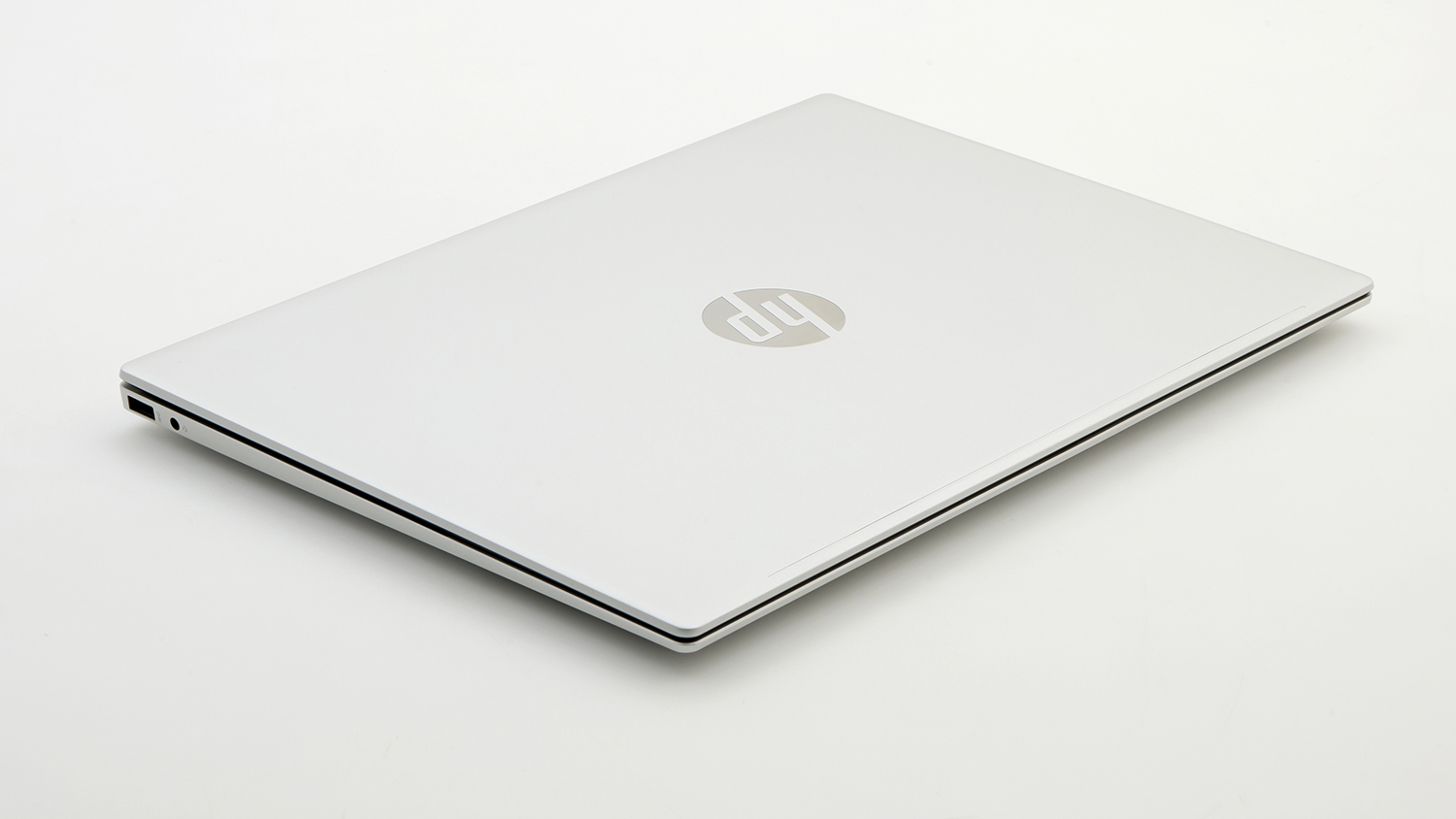 HP OmniBook 5 Laptop Next Gen AI 16-inch Laptop (16-ag1012AU)