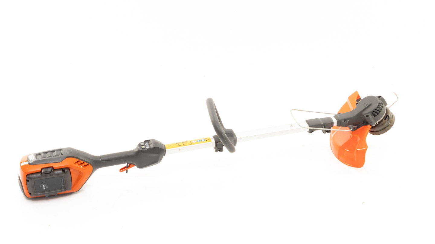 Husqvarna 215iL With Battery And Charger 970536001 Review Line husqvarna-215il-with-battery-and-charger-970536001-review-line