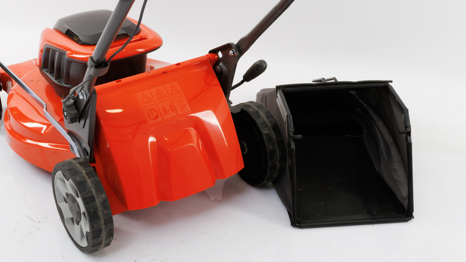 Husqvarna HUSQVARNA LC 142i with battery and charger