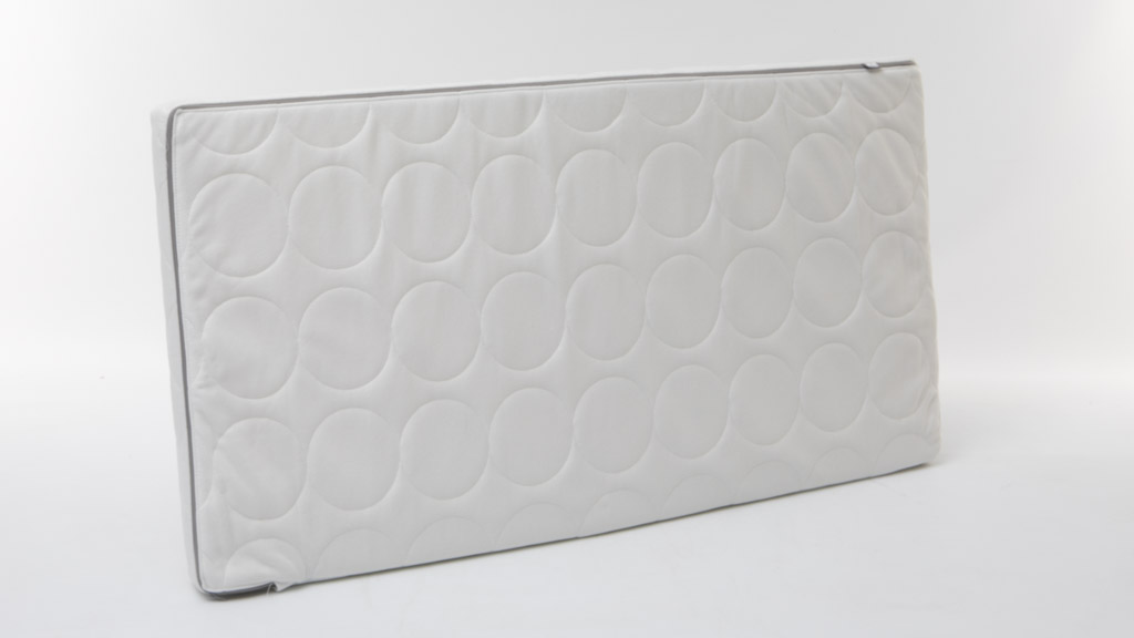 skonast cot mattress review