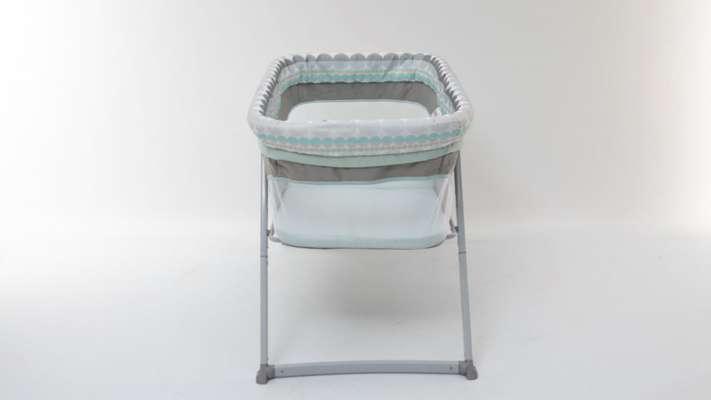 Ingenuity Foldaway Rocking Bassinet 10896 Review | Bassinet and bedside