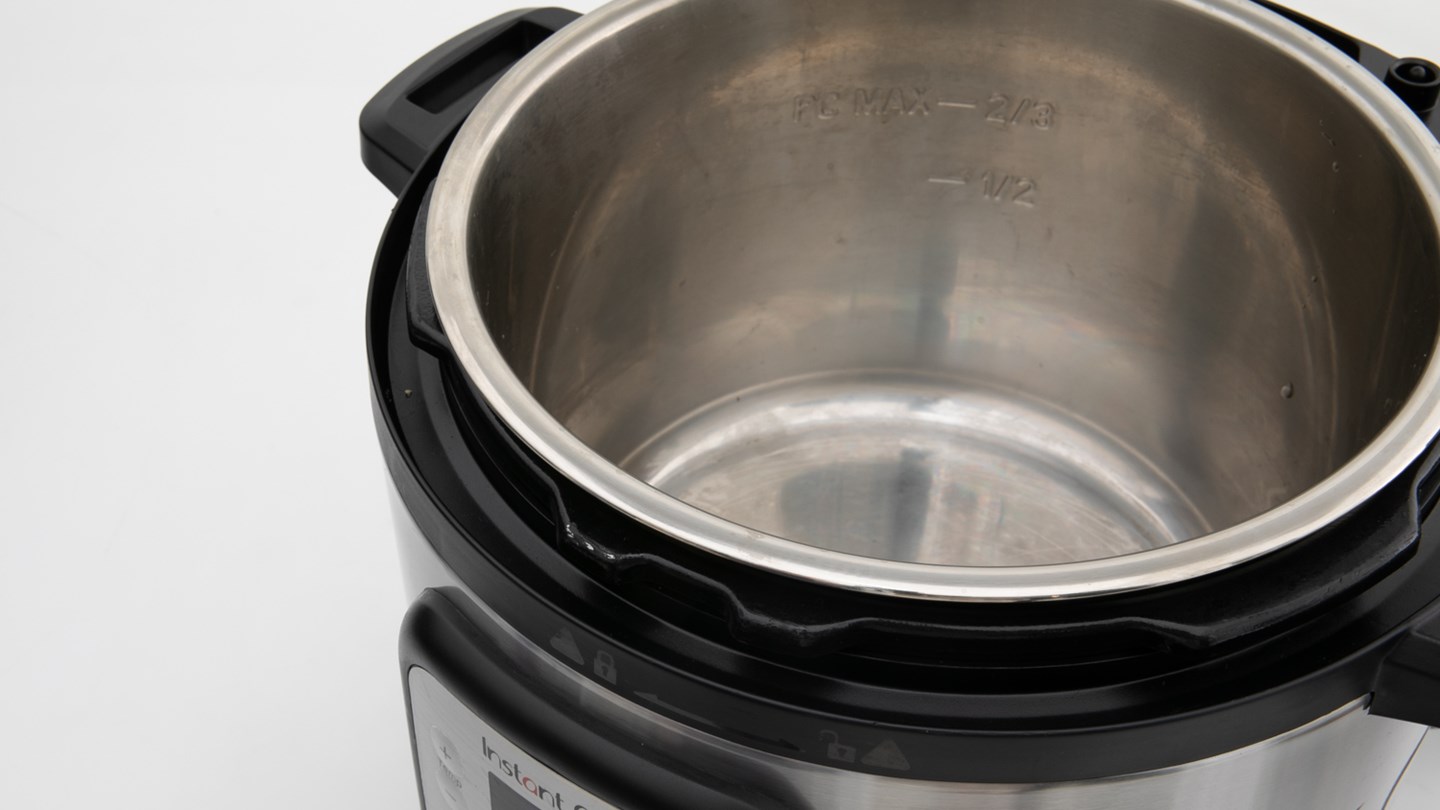 Instant Pot Duo Crisp AF8 Multi Use Pressure Cooker and Air Fryer