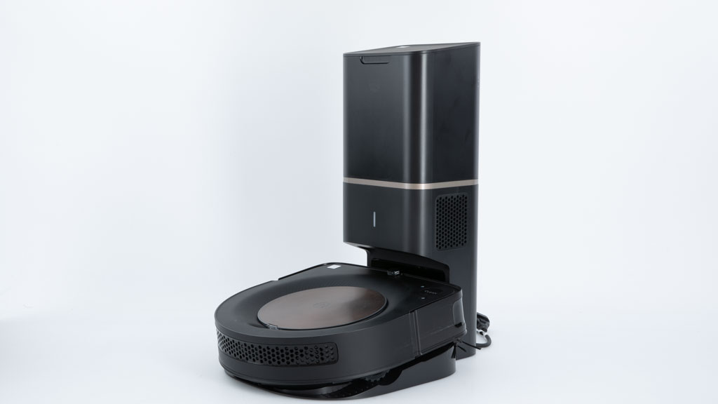 iRobot Roomba S9+ Vacuum Cleaner Review - Consumer Reports