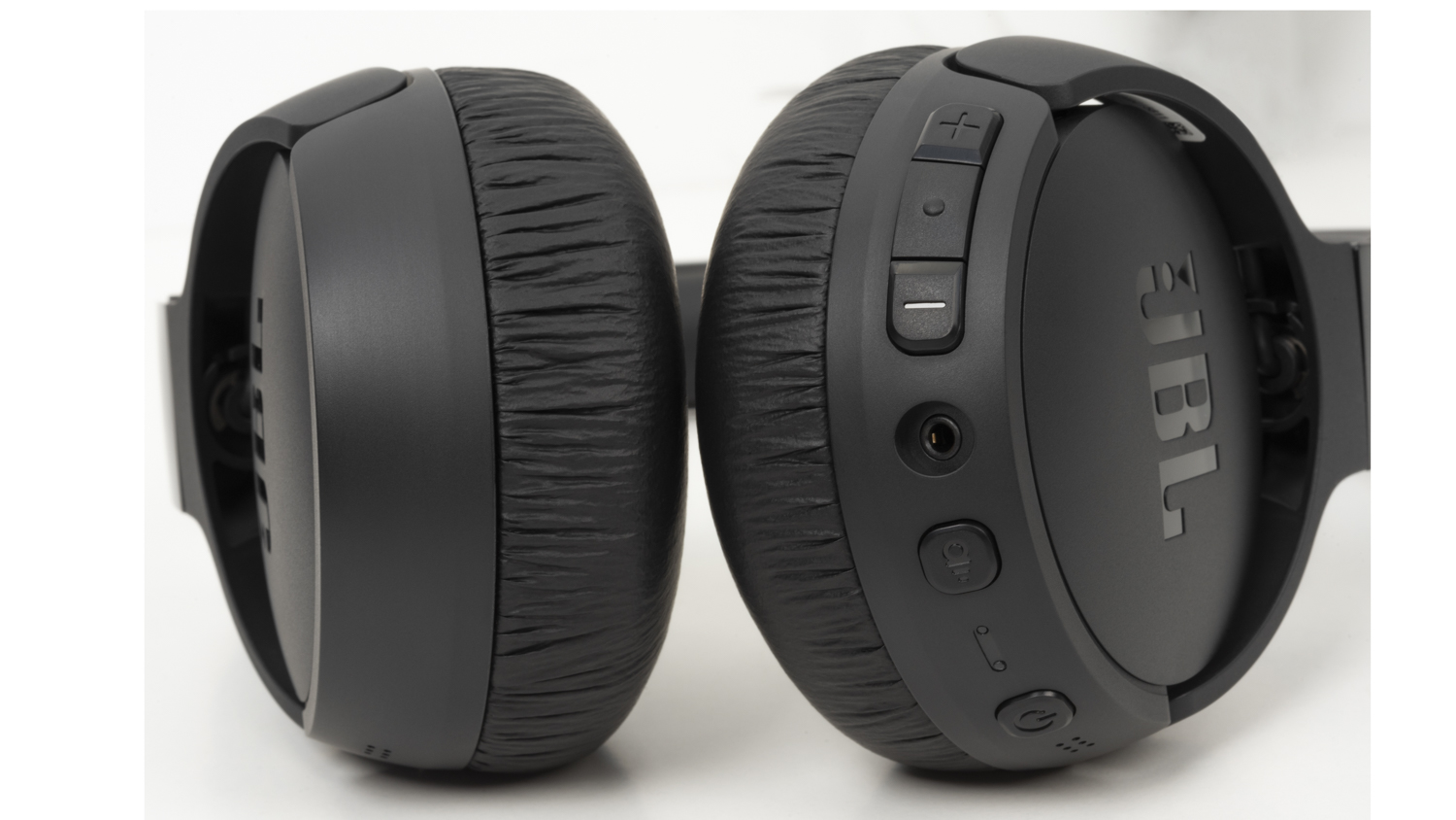 JBL Tune 670NC