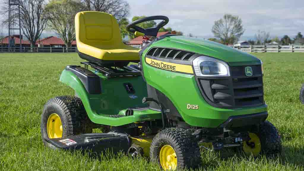 John Deere D125 Review Rideon mower CHOICE