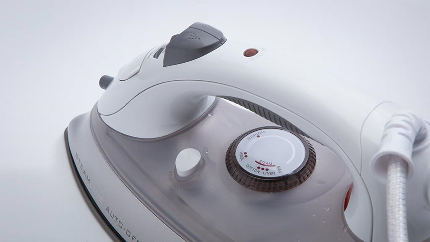 Kambrook Steamline Auto Off Iron KI780 Review Steam iron CHOICE