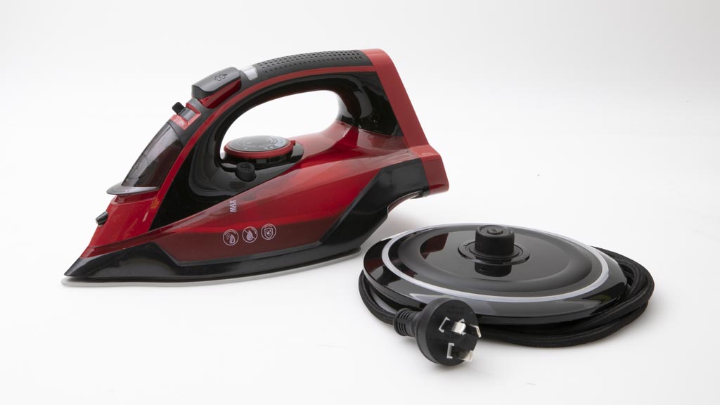 Kmart Anko 2400W Cordless Steam Iron KB950RVE3 Review Steam iron