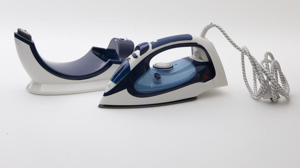 Kogan 2200W Cordless Iron / KAIRONML22A