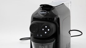 Lavazza LM950 A Modo Mio Deséa Coffee Machine - Black – Basil Knipe  Electrics