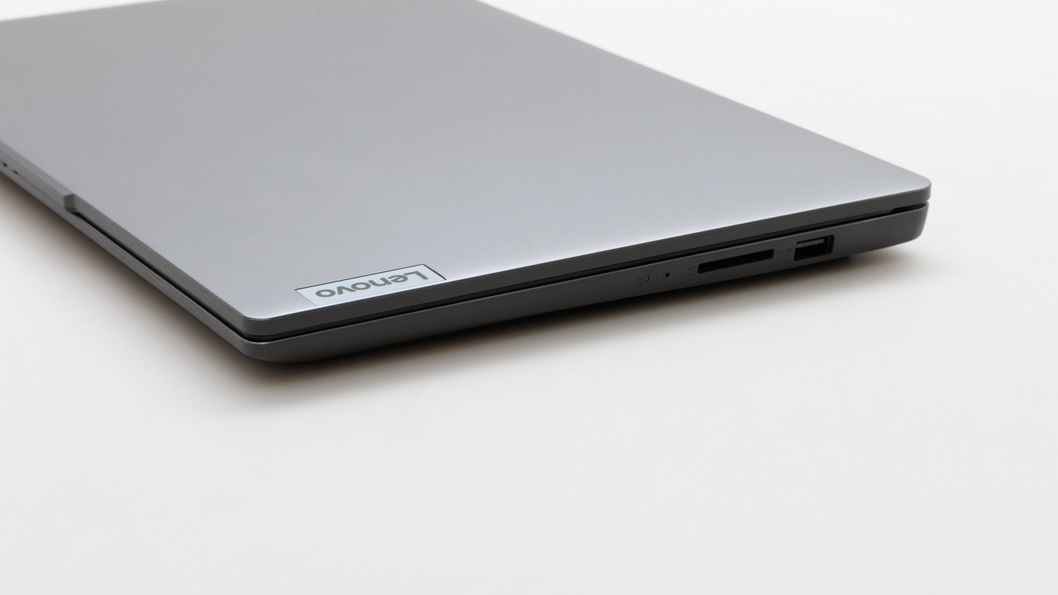 Lenovo IdeaPad Slim 3 14IAN8