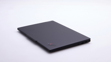 Lenovo ThinkPad X1 Carbon Gen 13 Aura Edition