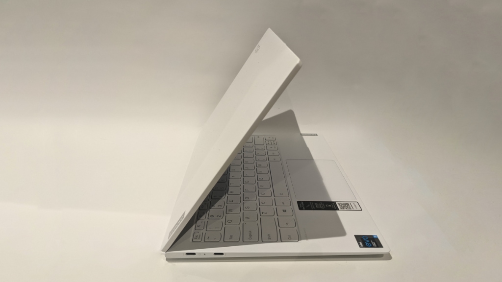Lenovo Yoga Slim 7 Carbon 13ITL5 (82EV000GAU)