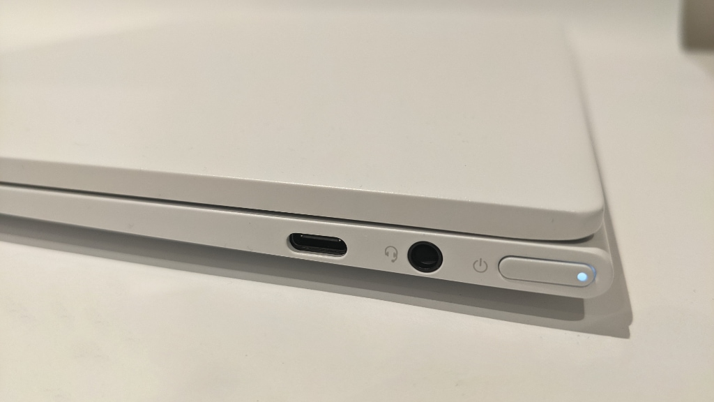 Lenovo Yoga Slim 7 Carbon 13ITL5 (82EV000GAU)