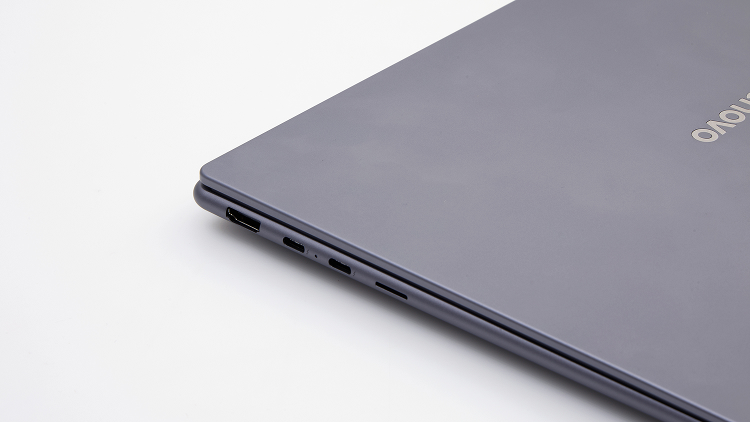Lenovo Yoga Slim 7i Aura Edition 14-inch (14ILL10)