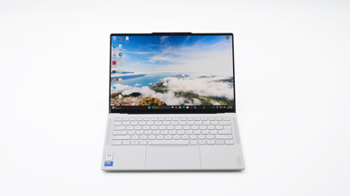 Lenovo Yoga Slim 7i Ultra 14IPH11 Aura Edition