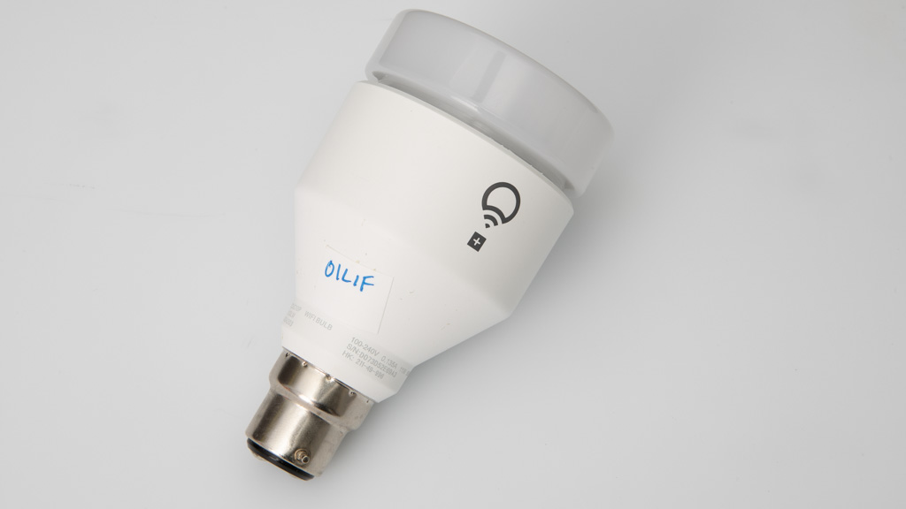 LIFX Plus A60 B22 LED Smart Light