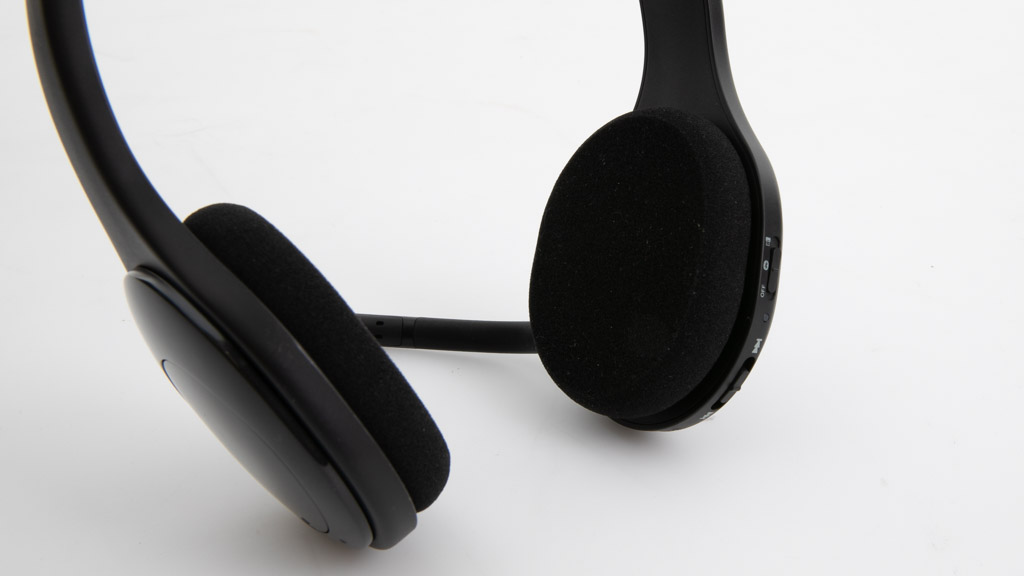 Logitech H800