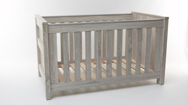 Love N Care Charnwood Bordeaux Review Cot CHOICE