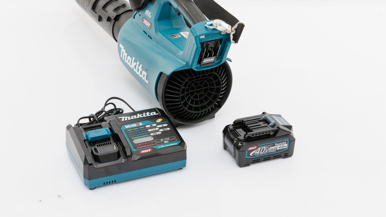 Makita 40V Max Brushless Blower Kit  UB001GM101