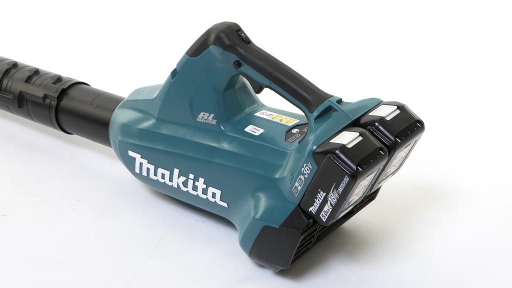 Makita DUB362PT2