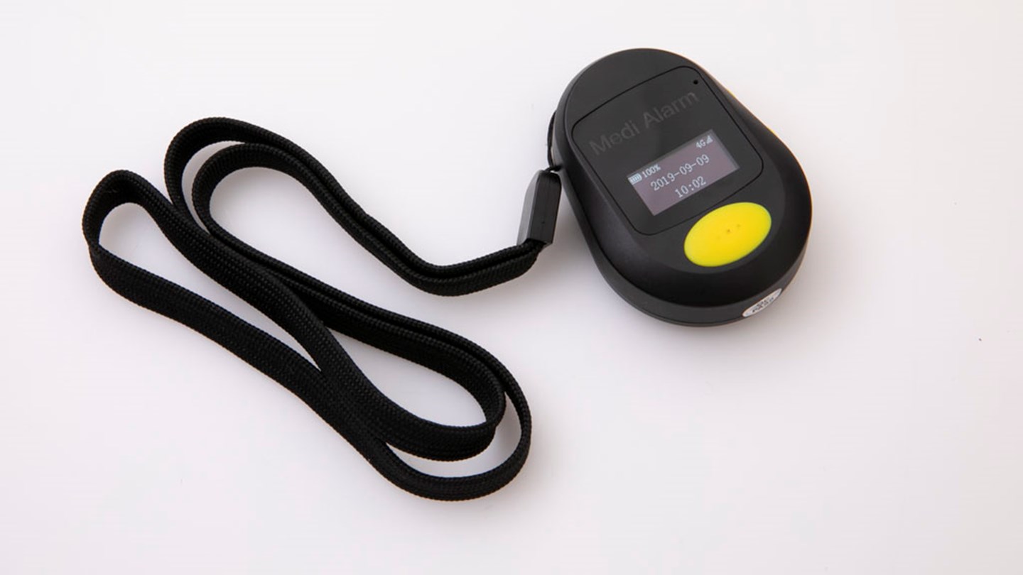 SafeLife 4G Medical Alarm Review Personal alarm CHOICE