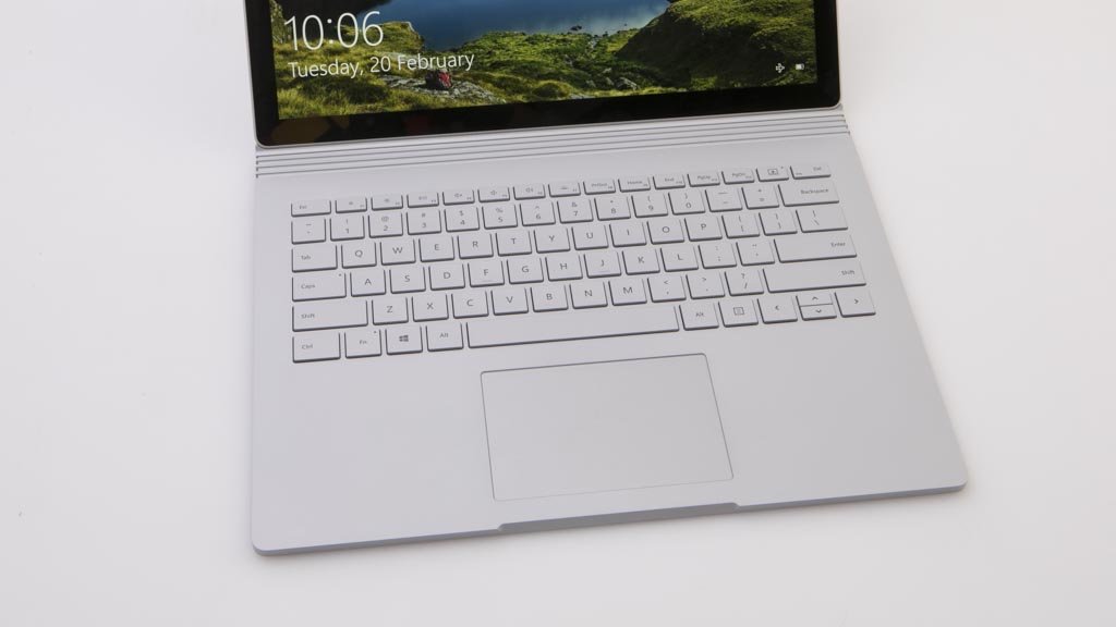 Microsoft Surface Book 2 (HMW-00009)