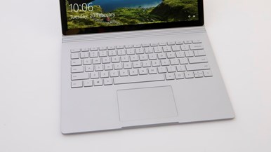 Microsoft Surface Book 2 (HMW-00009)