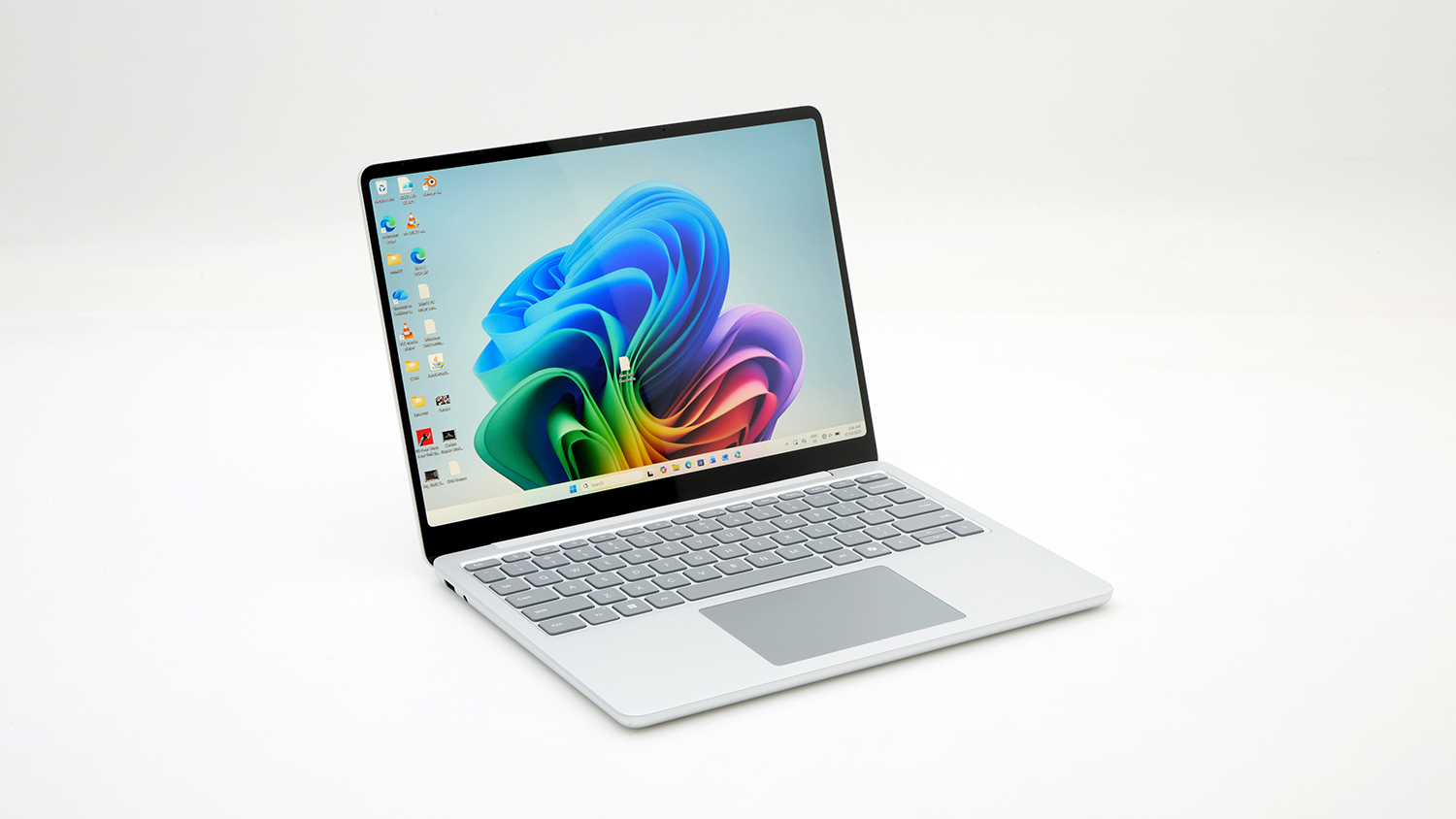 Microsoft Surface Laptop 13-inch 1st Edition with Snapdragon (Model 2095)