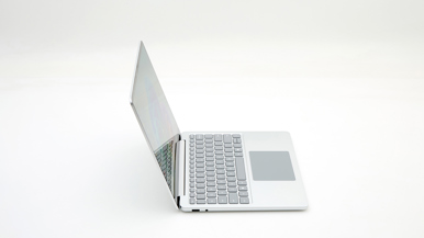 Microsoft Surface Laptop 13-inch 1st Edition with Snapdragon (Model 2095)