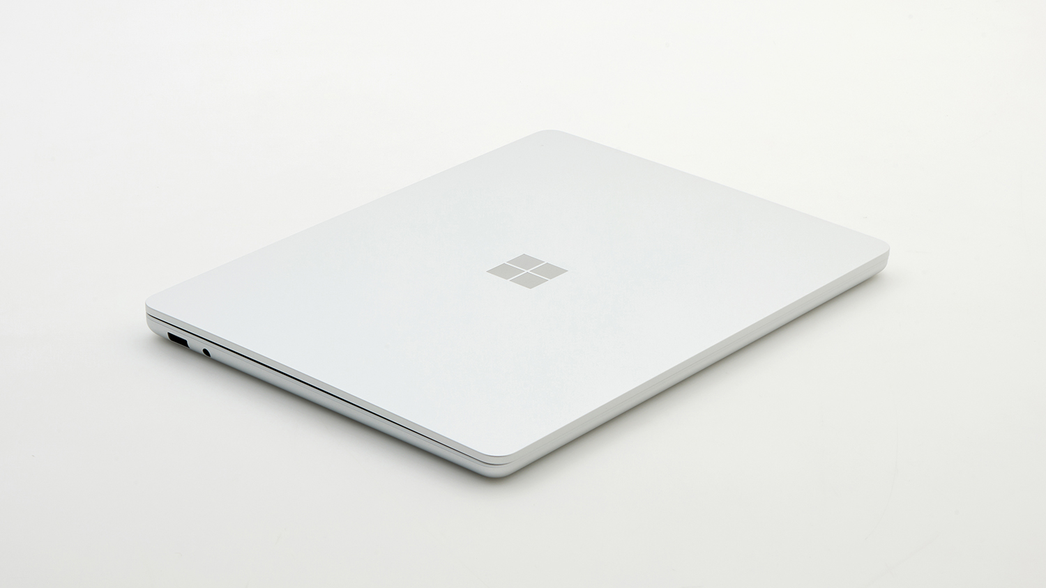 Microsoft Surface Laptop 13-inch 1st Edition with Snapdragon (Model 2095)