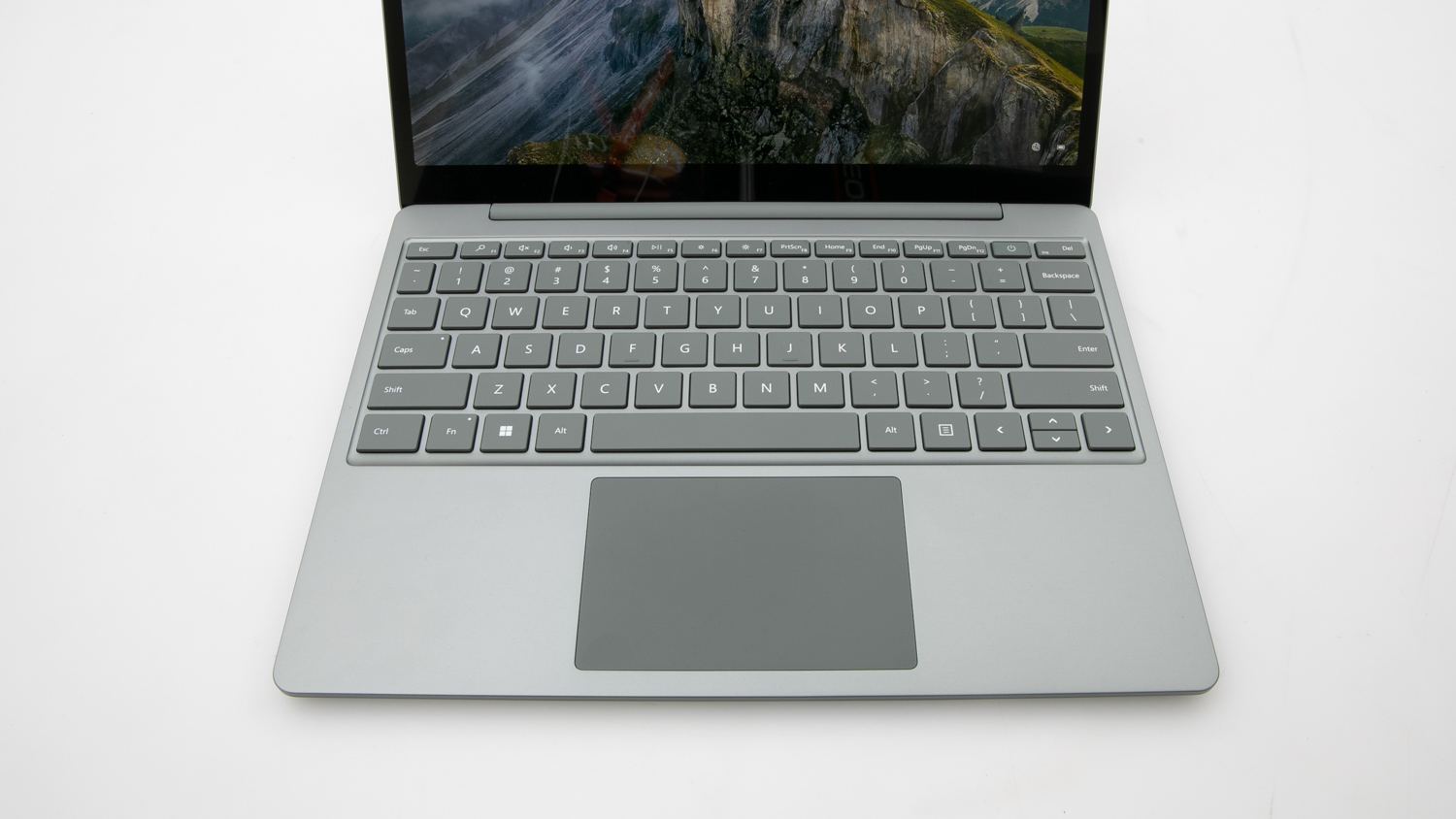 microsoft surface laptop go 2 model 2013