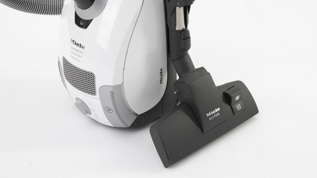 Miele Compact C1 Young Style Powerline SCAB3 Review Vacuum cleaner