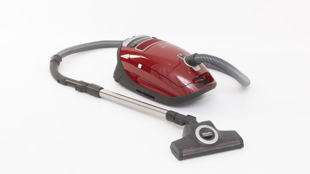 Miele Complete C3 Cat & Dog PowerLine SGEA3 Review | Vacuum cleaner ...