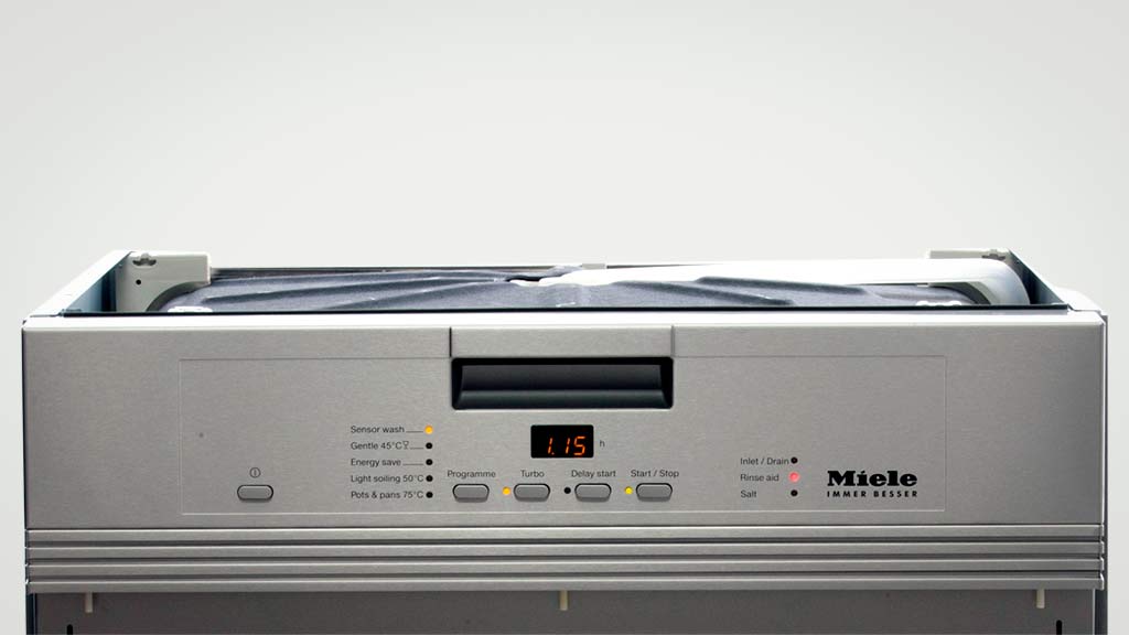 Miele G 4420 Sci dishwasher-close-up-controls-view