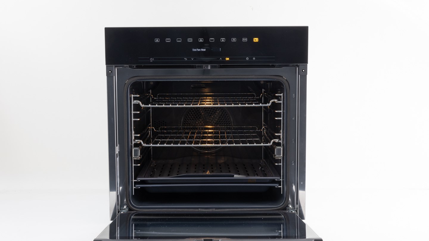 Miele H 7260 BP PureLine CleanSteel Pyrolytic Oven Review | Wall Oven ...