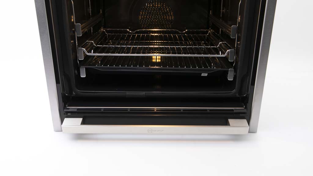 Neff B57CR22N0B Review Wall oven CHOICE